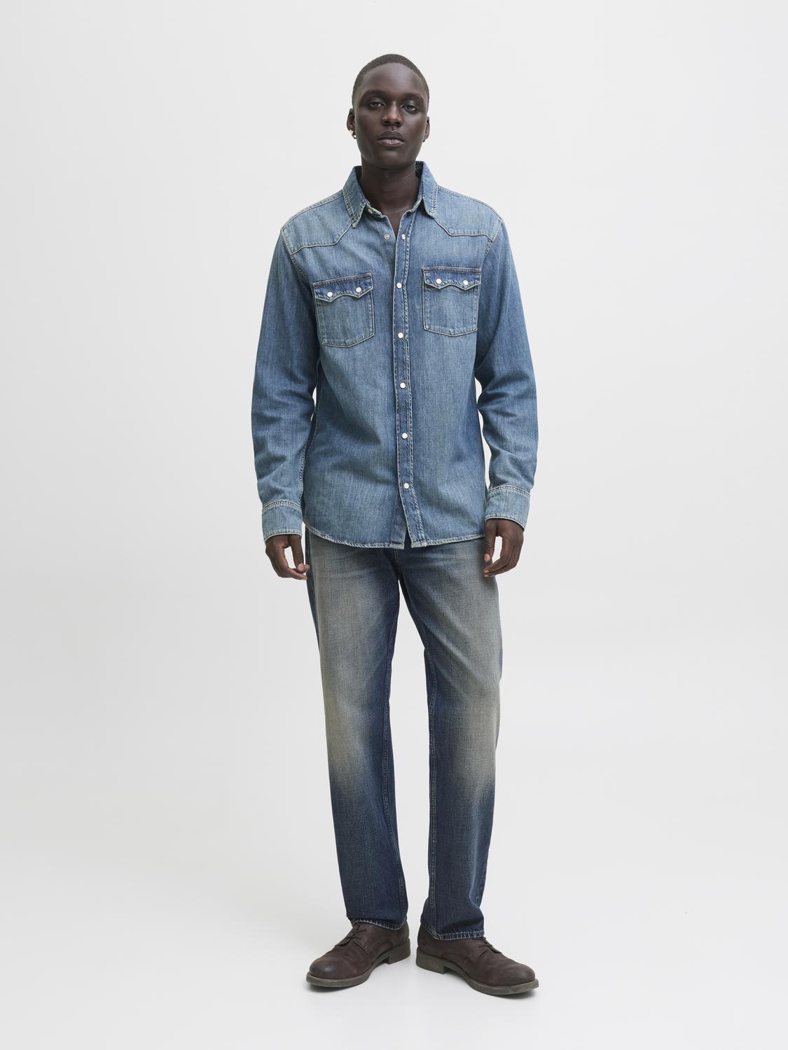 model_shot-front_full